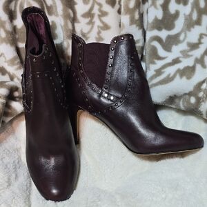 NWOT Vince Camuto Consheta Bootie